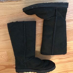Size 8.5 Ugg boots- worn once